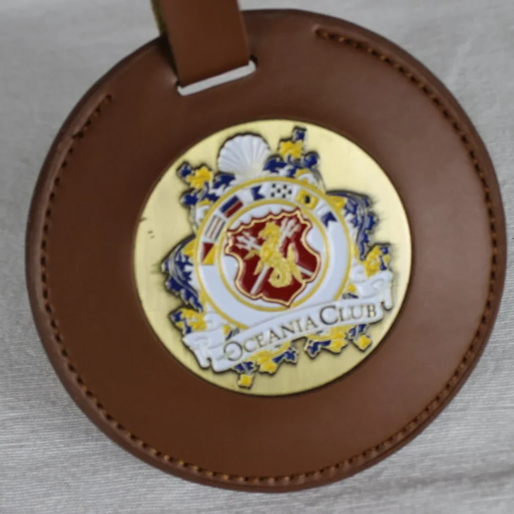 Oceania Club Genuine Brown Leather Round Personal Luggage Travel Bag Tag Carry